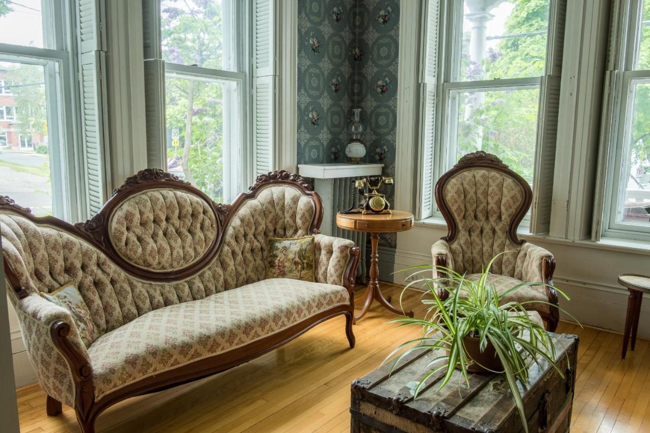 Auberge De La Visitation Lévis Eksteriør billede